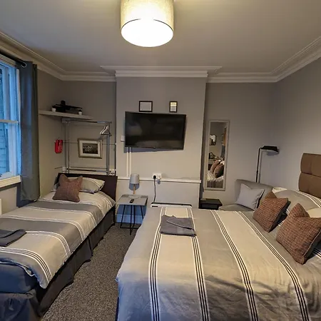 Caversham Lodge-2